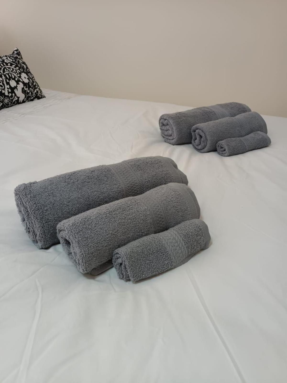 Rooms In Manchester 6 Minutes Drive To Victoria Station Exteriör bild