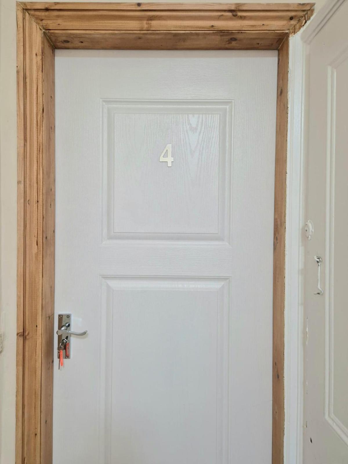 Rooms In Manchester 6 Minutes Drive To Victoria Station Exteriör bild