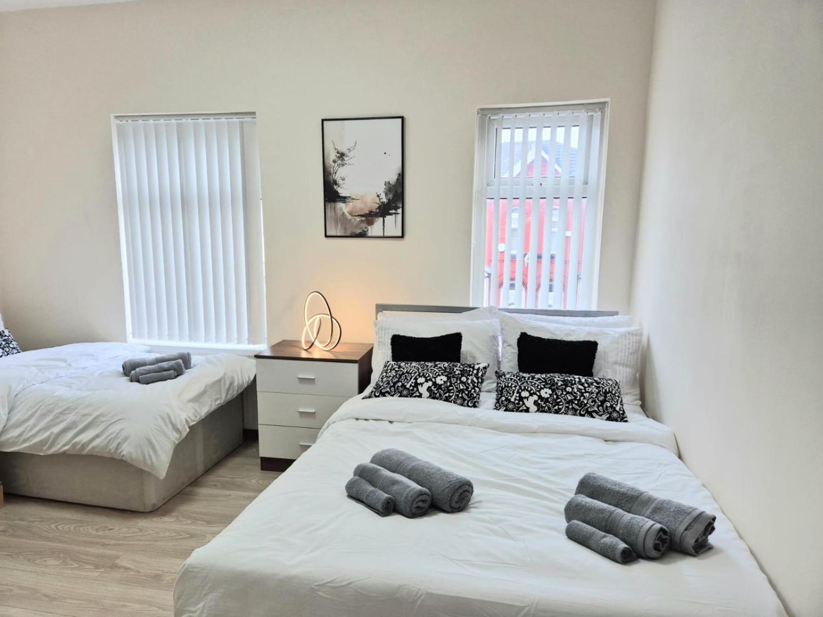 Rooms In Manchester 6 Minutes Drive To Victoria Station Exteriör bild