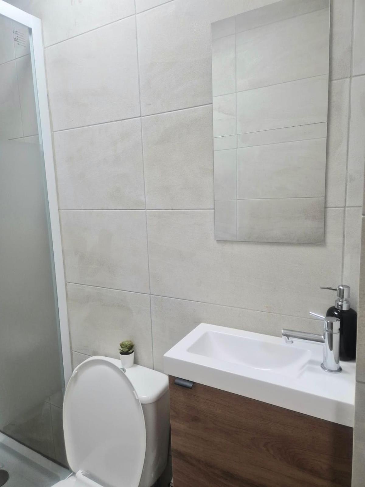 Rooms In Manchester 6 Minutes Drive To Victoria Station Exteriör bild
